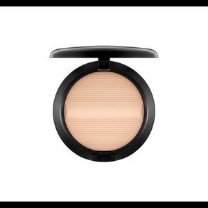MAC Studio Sculpt Defining Powder